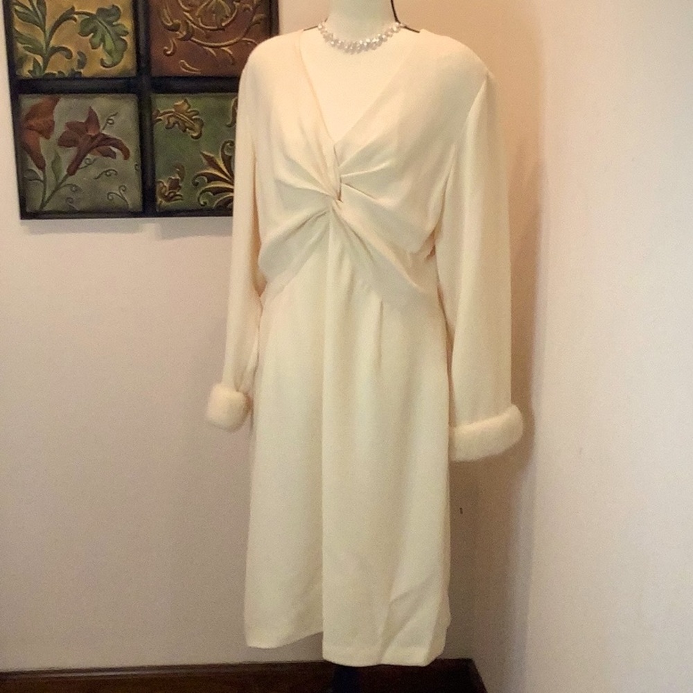 SHANI Cream Crepe dress with Mink cuffs. Size 14. NWOT
